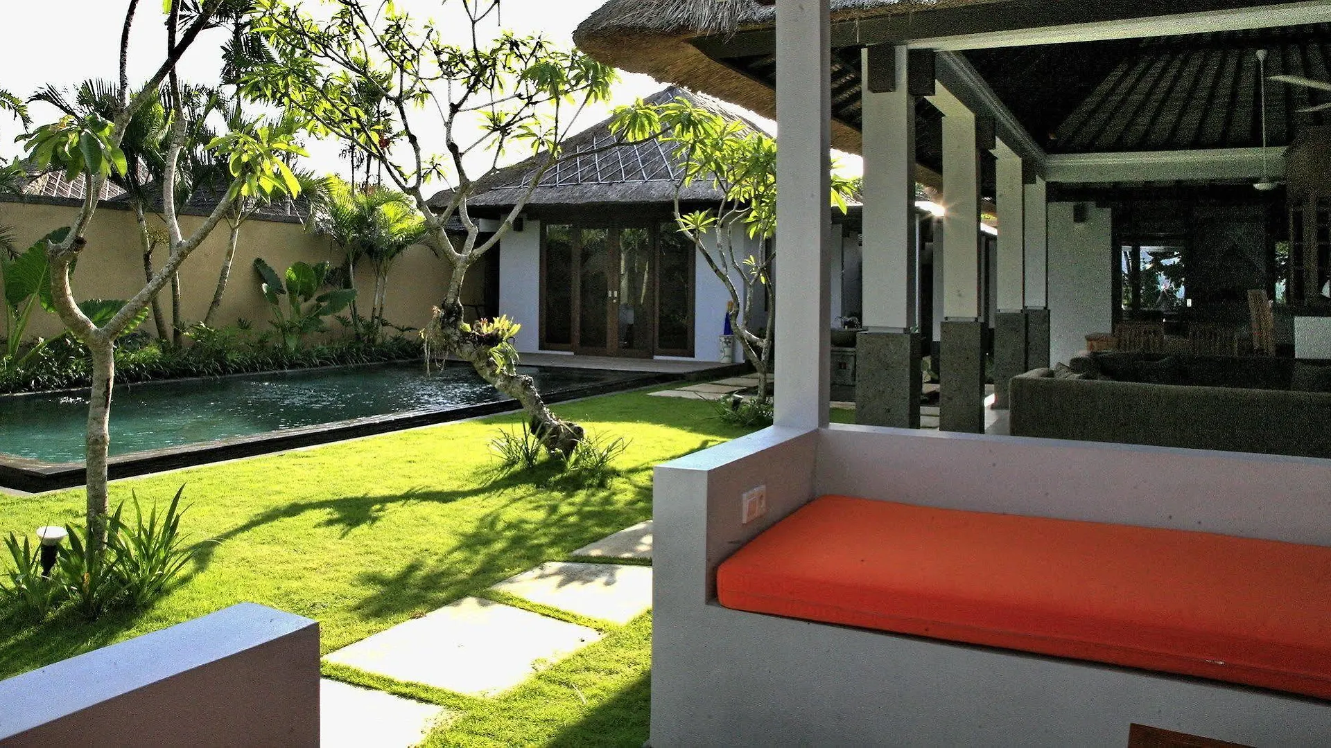 Hotel Sekar Nusa Villas Kuta Selatan
