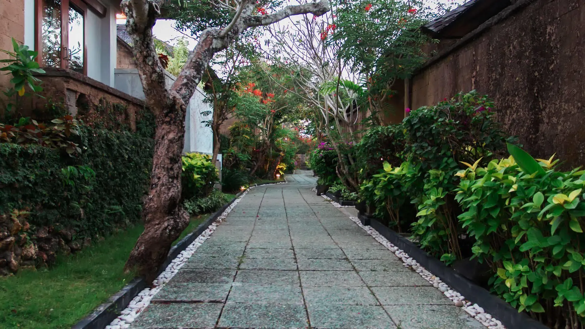 Sekar Nusa Villas Kuta Selatan Hotel